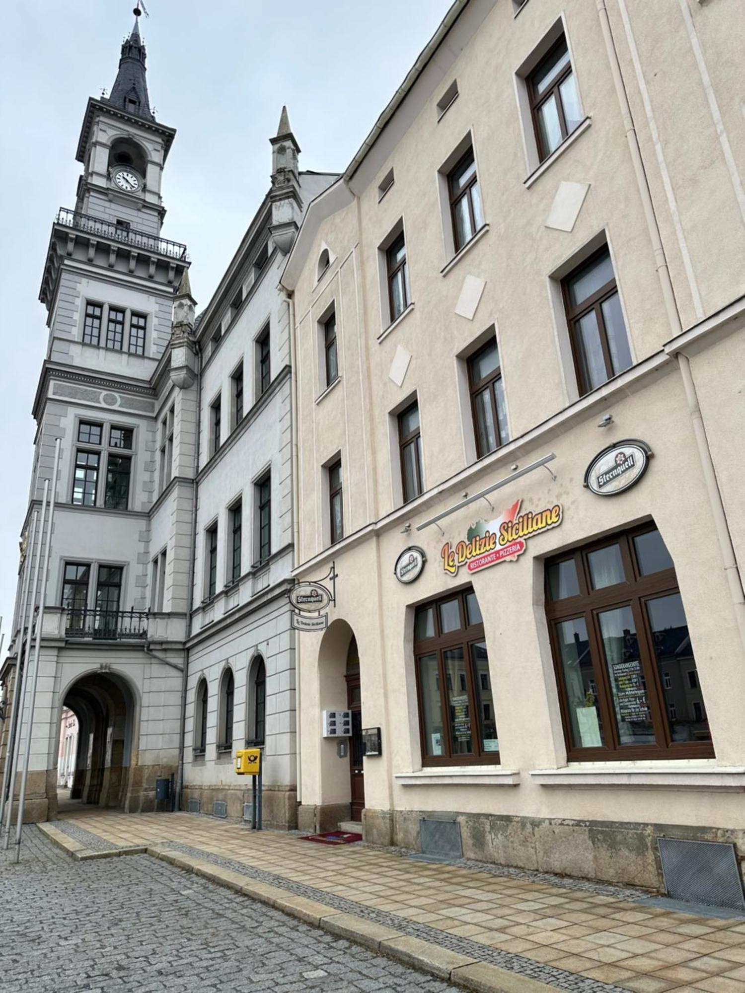 Ein Zimmer Wohnung Am Markt Oelsnitz  Extérieur photo