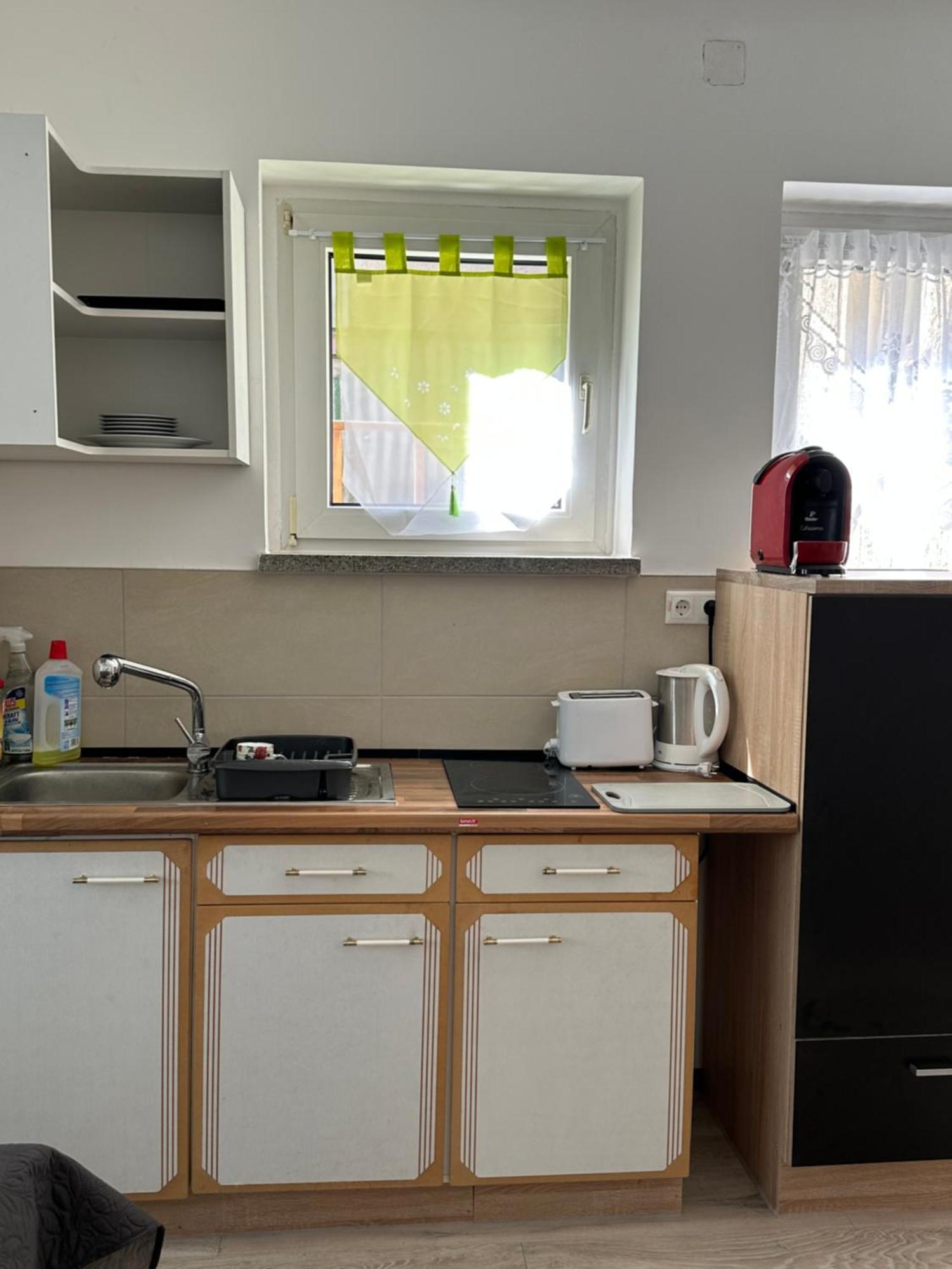 Ein Zimmer Wohnung Am Markt Oelsnitz  Extérieur photo